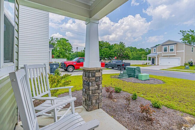 Building Photo - 811 Dusty Pine Way