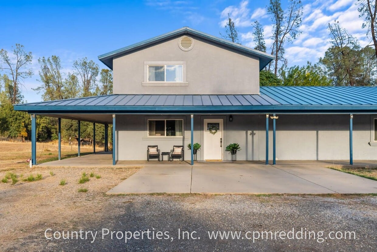 Primary Photo - Remodeled Spacious House with Shop on 5 Ac...