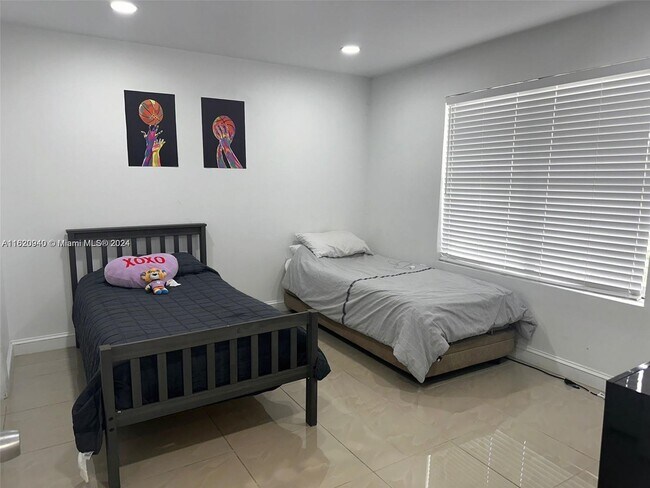 Foto del edificio - 15560 SW 104th Ter