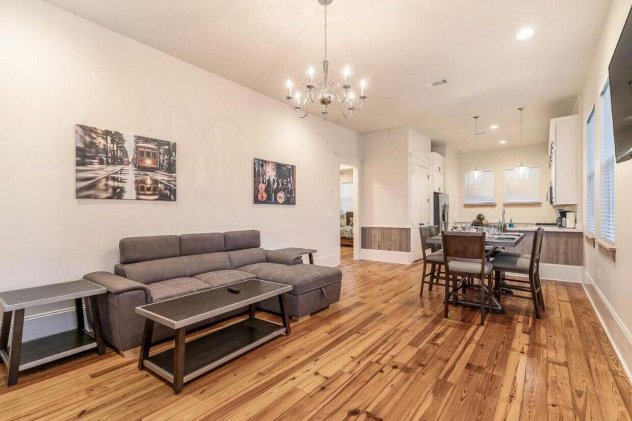 Foto principal - 1719 Terpsichore St