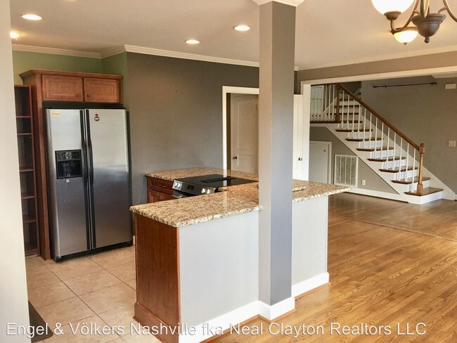 Building Photo - 3 br, 2 bath House - 5628 Kendall Drive