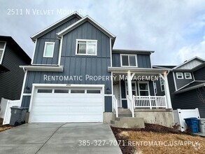 Building Photo - 2511 N Velvet Moon Dr