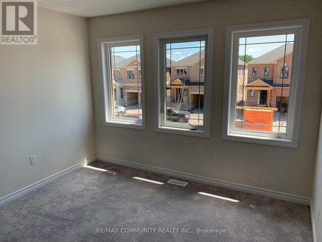 Building Photo - 40 Jardine St