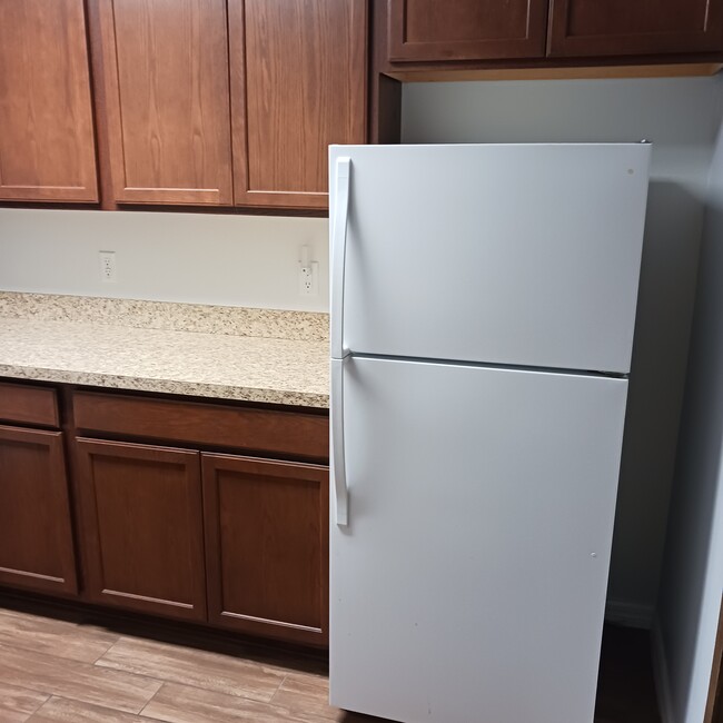 full kitchen - 28014 Sleepy Bear Ln