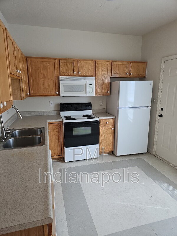 Building Photo - 1815 Winfield Park Dr
