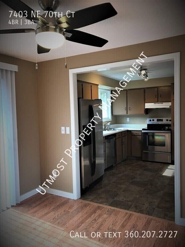 Building Photo - 7403 NE 70th Ct