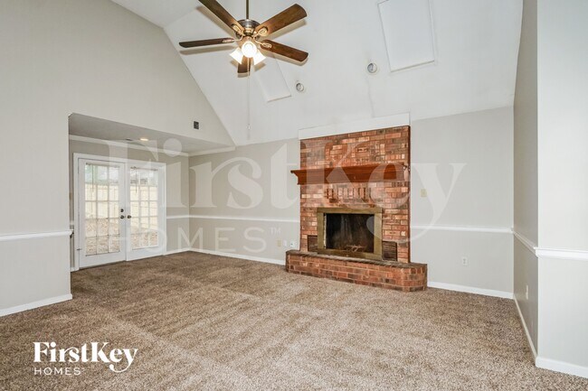 Foto del edificio - 6715 Valley Bend Dr