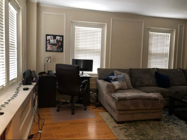 Foto del edificio - 1450 Beacon St