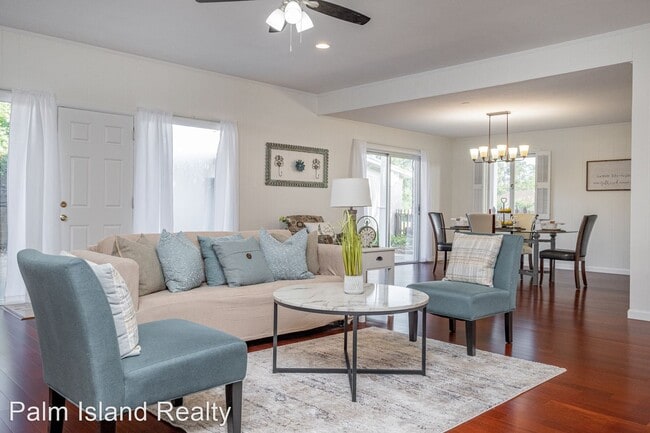 Building Photo - 5 br, 4 bath House - 8935 Scenic Hills Dr.