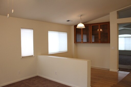 Building Photo - 1116 Fairway Dr