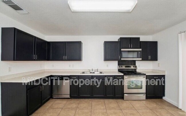 Foto del edificio - 9739 Chelsea Cir