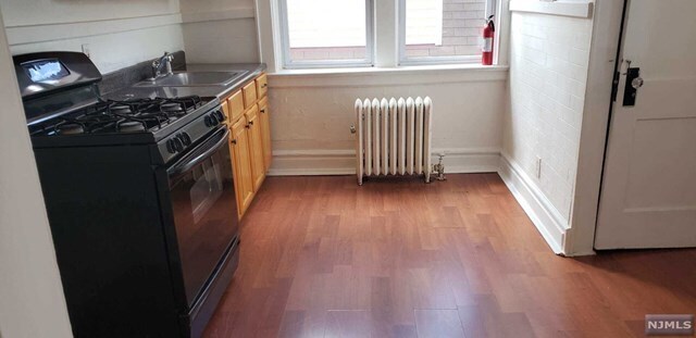 Foto del edificio - 32-34 Halstead St