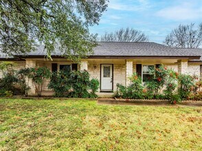 Building Photo - 317 Cedar Dr