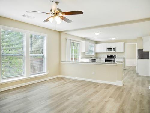 Foto del edificio - 3717 Heyford Ct