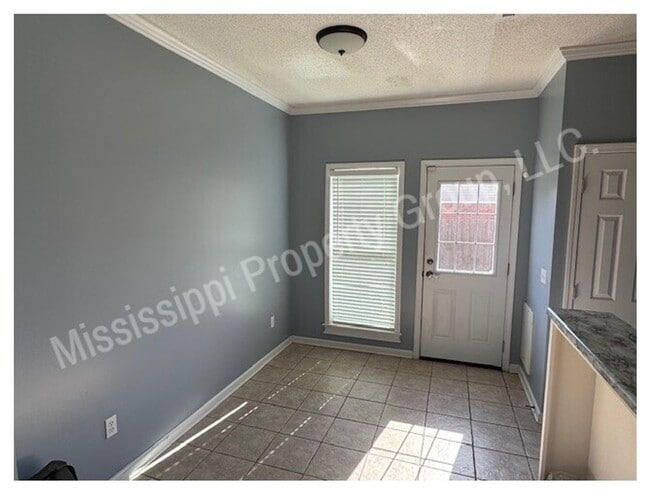 Building Photo - 2BR/2.5BA FOR RENT