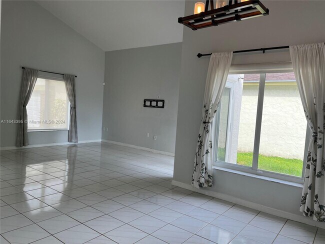 Foto del edificio - 595 Abingdon Way