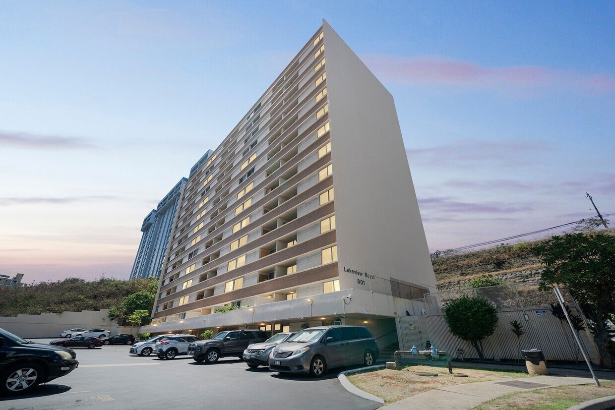 Foto principal - Charming central 3BR Condo in Honolulu
