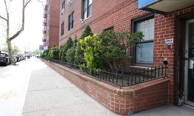 Foto del edificio - 3060 Ocean Ave
