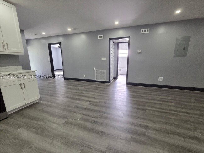 Building Photo - 8227 NW 39th St