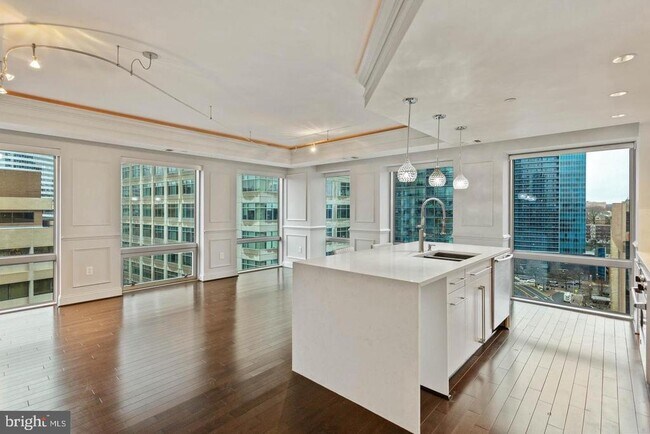 Foto del edificio - 1111 19th St N