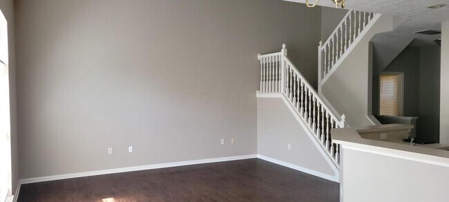 Building Photo - 770 Mystic Pointe Dr