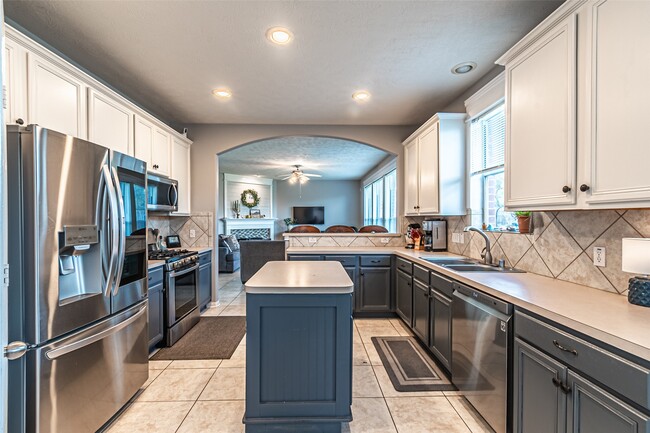 Building Photo - 15007 Wildberry Creek Ct