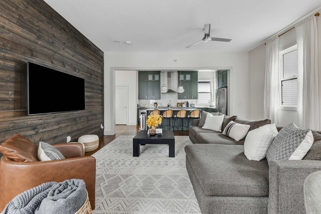 Building Photo - 1114A Wade Ave