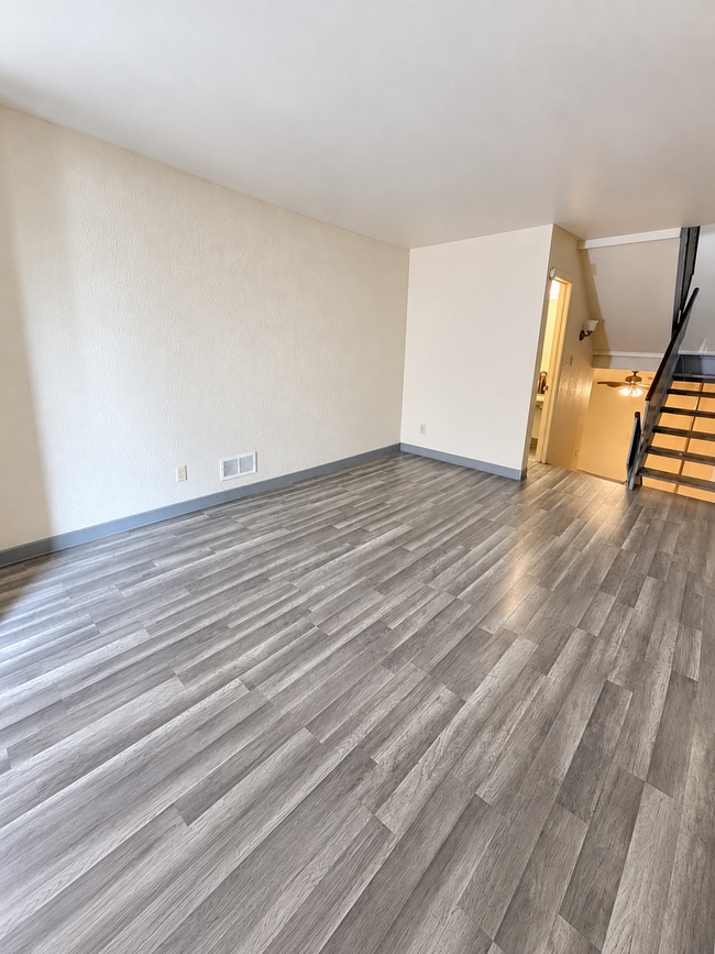 Building Photo - 8842 N 95th St