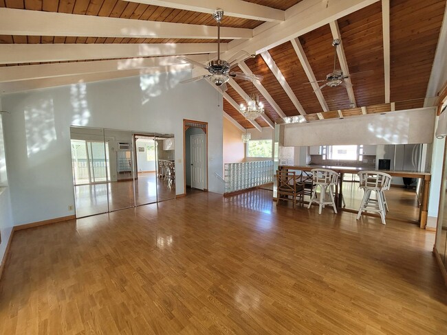 Building Photo - 86 Waipahe St