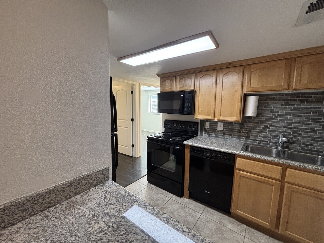 Photo - 5700 S 900 E (Murray, UT)