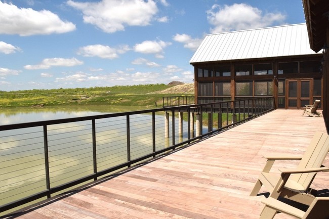 Salón social The Dock and The Pier - The Boat House