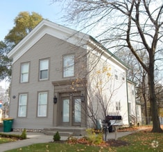 Building Photo - 219 S Main St