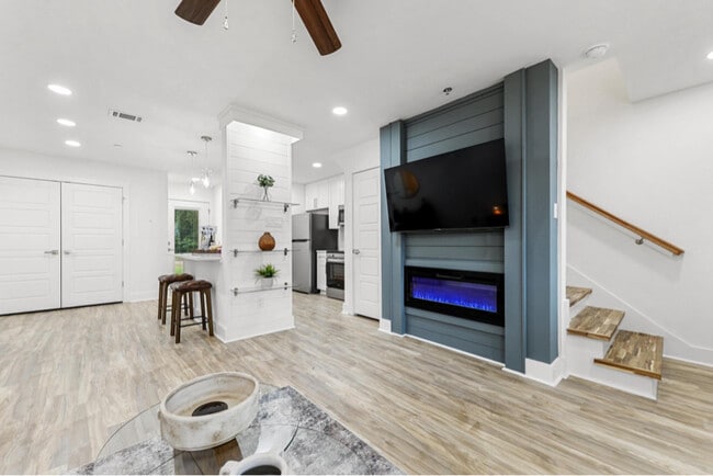 Foto del edificio - 1000 Middle Ln