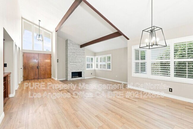 Foto del edificio - 5347 Indian Hills Dr