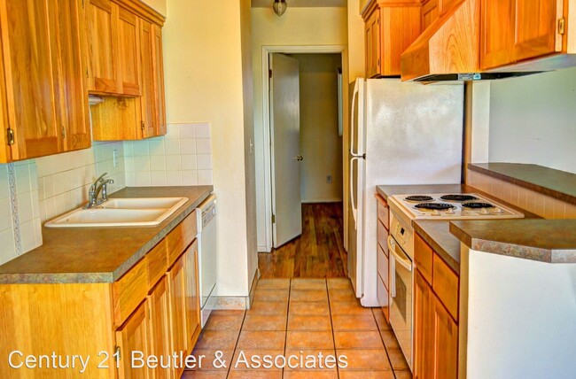 Building Photo - 24 E Rockwood Blvd