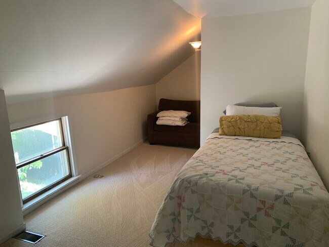 Foto del edificio - 7507 Patten Tract Rd