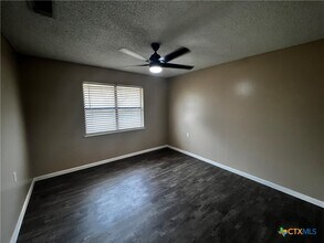 Building Photo - 301 Rockwood Dr