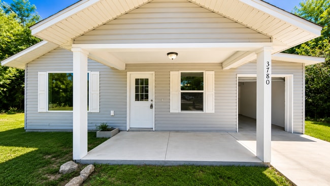 Building Photo - Charming 3 Bedroom, 2 Bathroom Home for Rent in Summerfield, FL