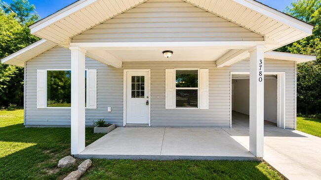 Foto del edificio - Charming 3 Bedroom, 2 Bathroom Home for Rent in Summerfield, FL