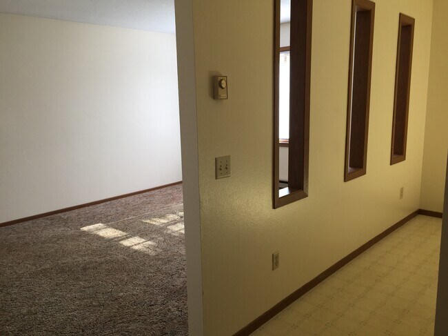 Foto del edificio - 1815 3rd St E