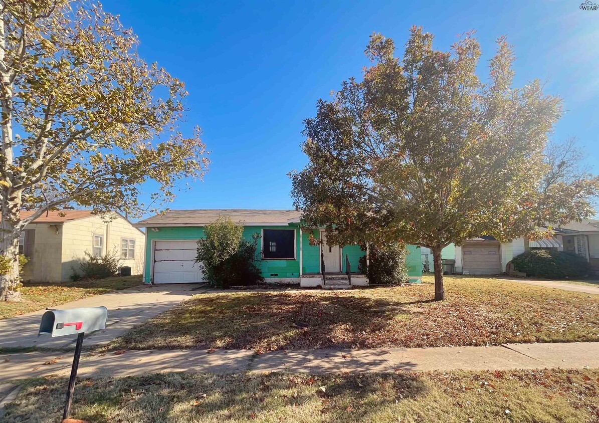 Foto principal - 703 Williams Ave