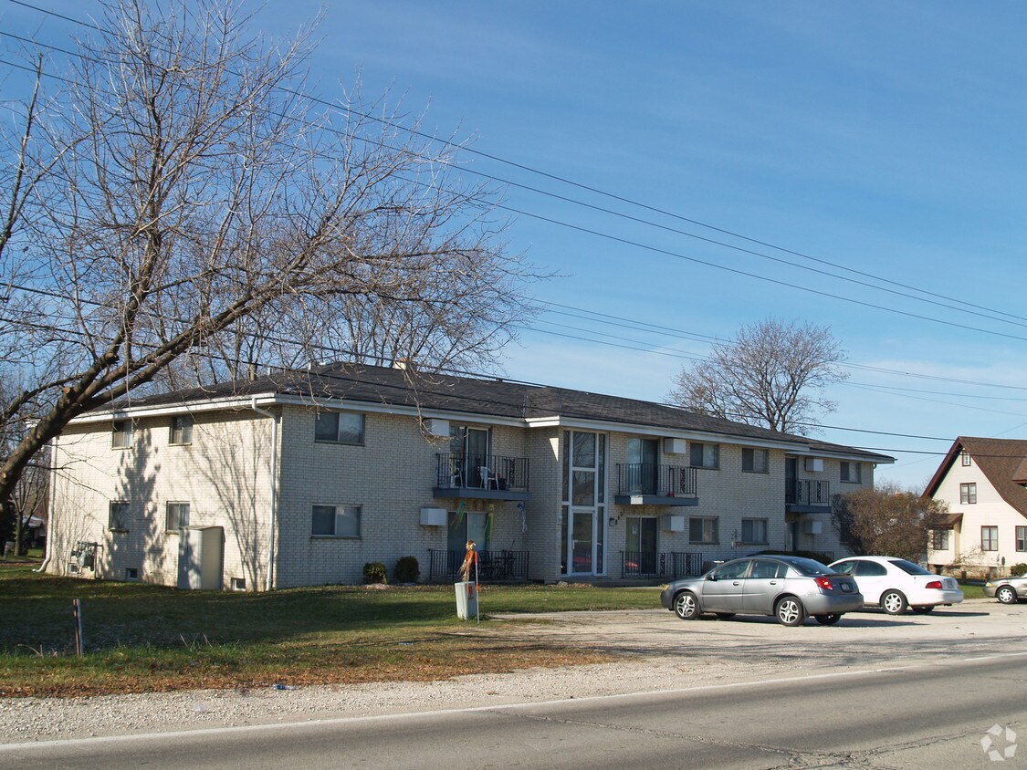Primary Photo - 8401 N Granville Rd