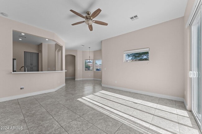 Foto del edificio - 904 N Poppy St