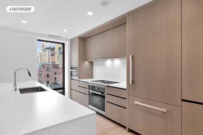 Foto del edificio - 200 E 21st St