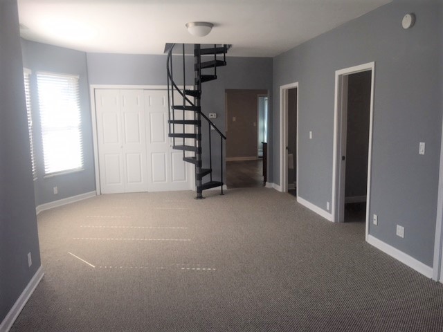 Building Photo - 4232 N Troy St