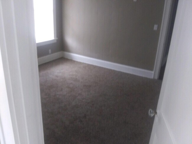 Foto del edificio - 2824 Highland Ave
