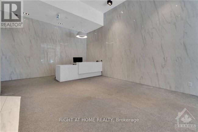 Building Photo - 203 Catherine St