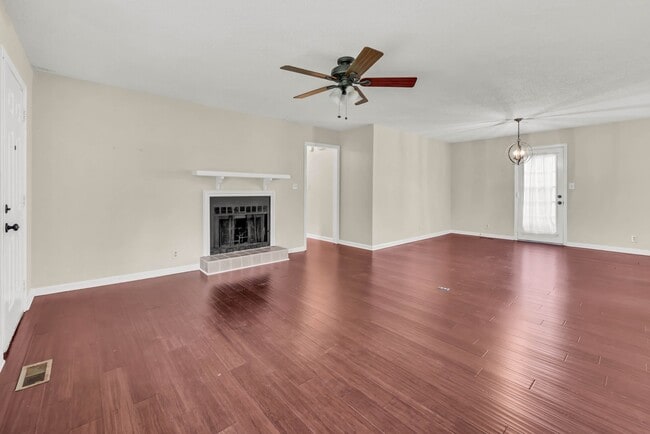 Building Photo - 2157 Watertown Pl