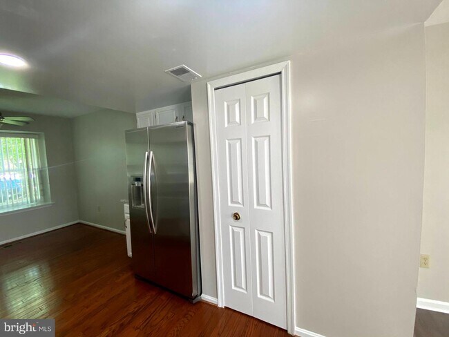 Building Photo - 8567 Harvest View Ct
