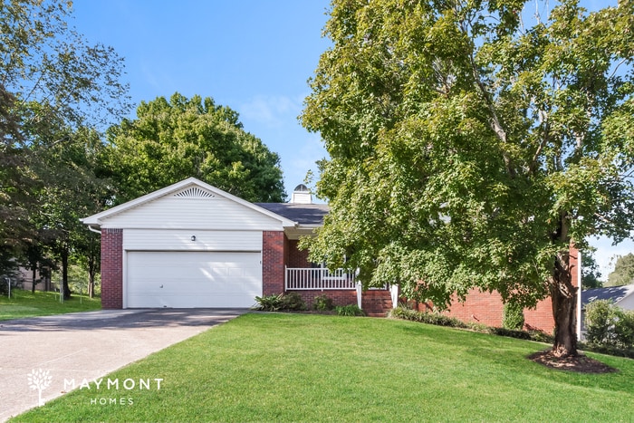 Foto principal - 111 Saralee Dr